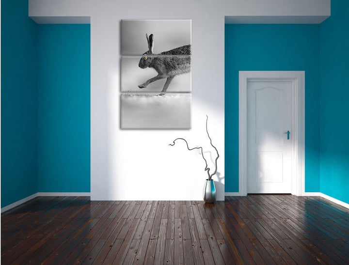 Pixxprint Springender Feldhase schwarz/weiss / 3-Teilig/Gesamtmass 120cm Leinwandbild bespannt auf H