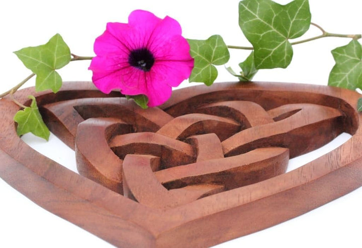 Windalf Handarbeit Celtic Irisches Holzbild FIONA 20.5 cm Keltisches Herz Wandornament Holz