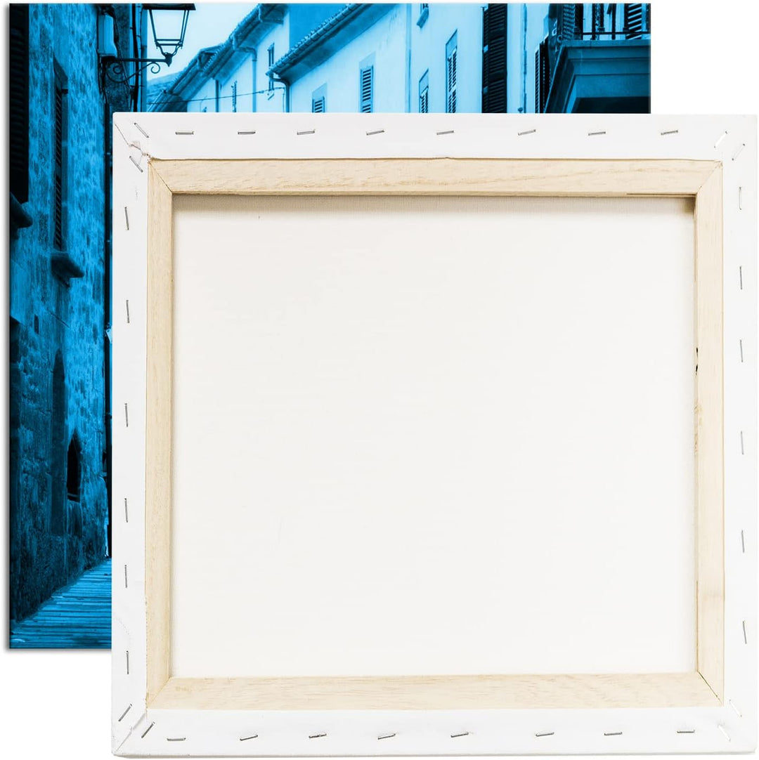 Fussweg in der Altstadt Format: 70x70 cm Effekt: Monocrome Blau als Leinwandbild, Motiv fertig gerah