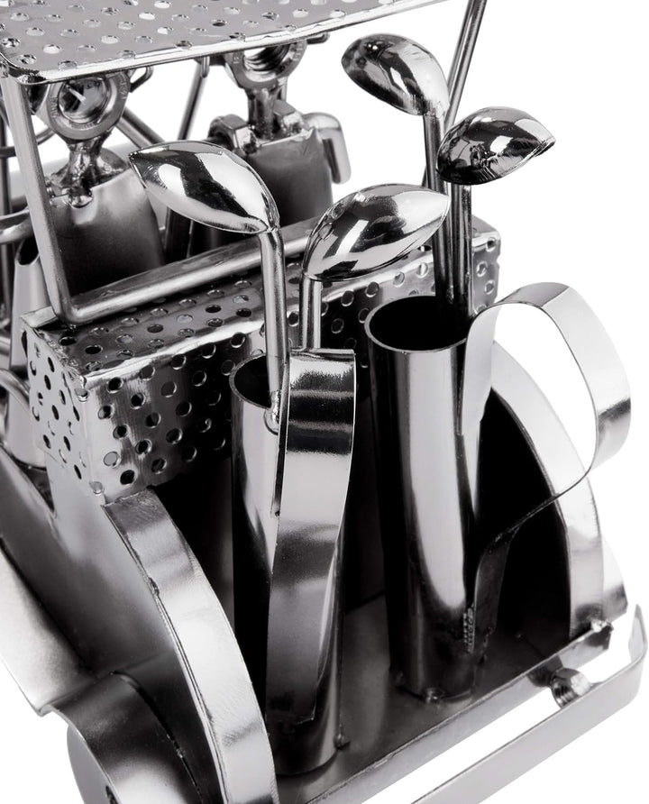 BRUBAKER Schraubenmännchen Golfcart - Handarbeit Eisenfigur Metallmännchen Golf - 24 cm Metallfigur