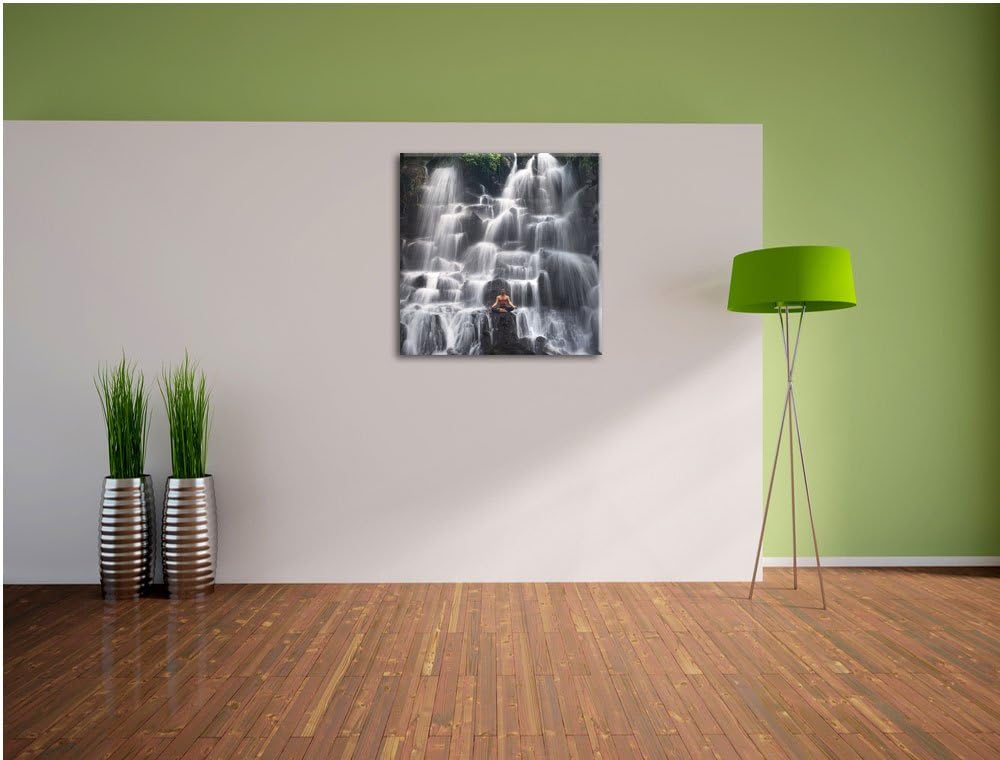 Pixxprint Ruhe und Yoga am Wasserfall Kanto Lampo in Bali, Format: 70x70 auf Leinwand, 70x70