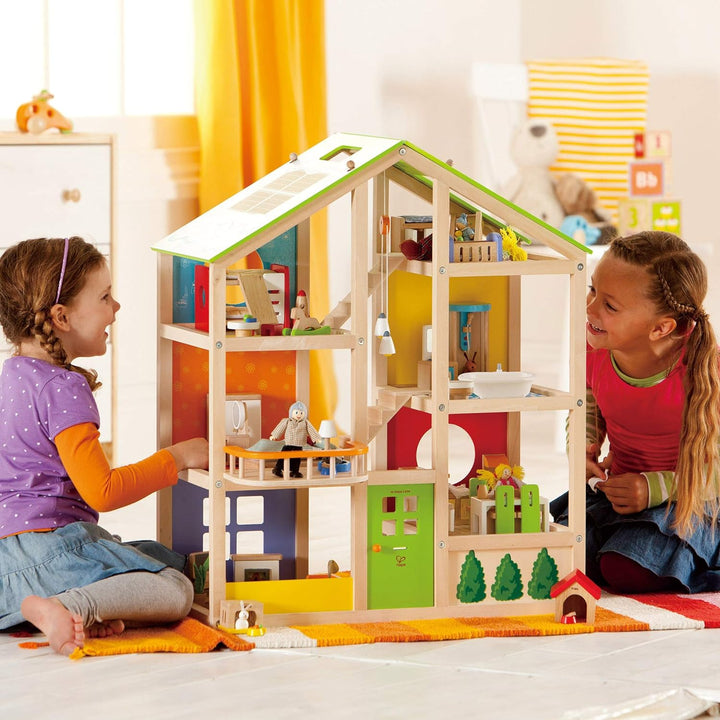 Hape E3401 - Vier-Jahreszeiten Haus (möbliert), Puppenhaus mit Zubehör, aus Holz & E3459 - Babyzimme
