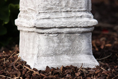 Steinskulptur Steinfigur Obelisk, Frost- und wetterfest, massiver Steinguss