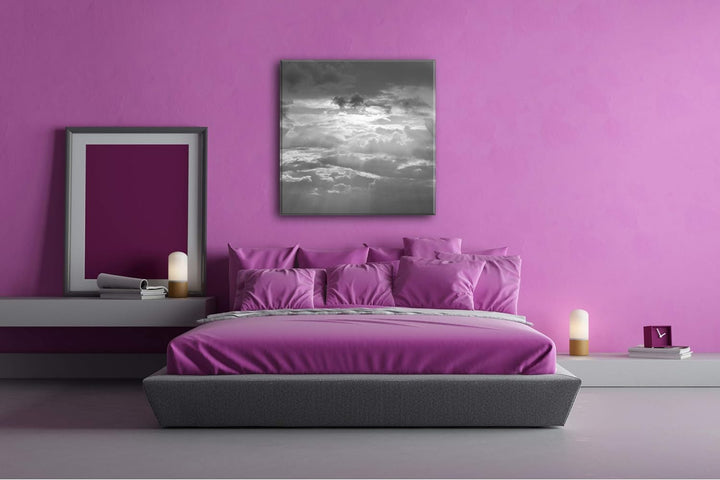 Licht bricht durch die Wolken Format: 70x70 Effekt: Schwarz&Weiss als Leinwandbild, Motiv fertig ger