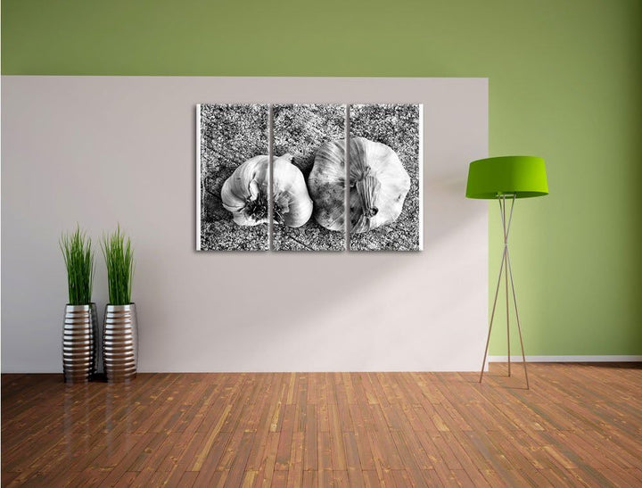 Pixxprint Zwei Knoblauchknollen als Leinwandbild/Grösse: 3 Teilig (120x80) cm/Wandbild/Kunstdruck/fe