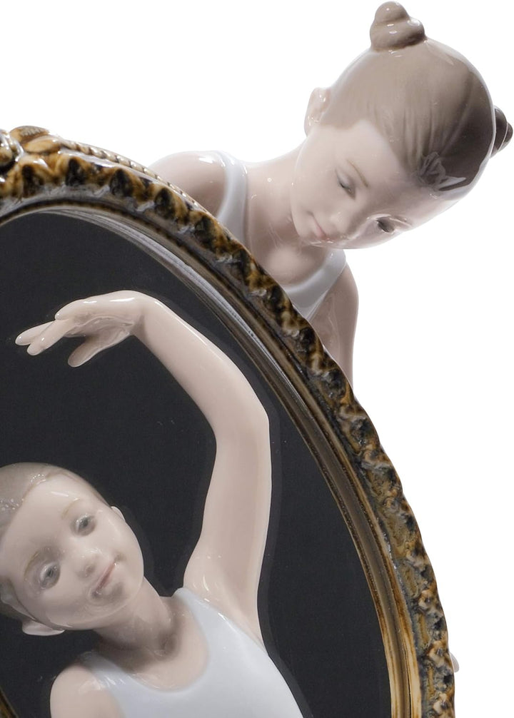 LLADRÓ Ballettmädchen-Figur Meine Perfekte Pose. Ballerina. Porzellan.