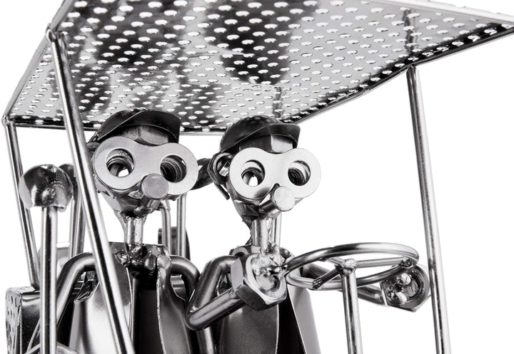 BRUBAKER Schraubenmännchen Golfcart - Handarbeit Eisenfigur Metallmännchen Golf - 24 cm Metallfigur