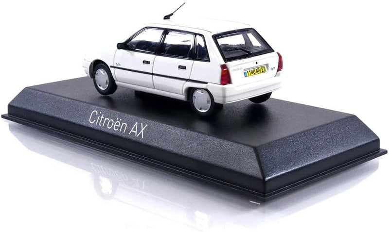 Norev 155162 Miniaturauto aus der Kollektion, White