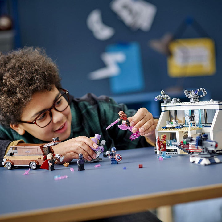 LEGO 76192 Marvel Super Heroes Avengers: Endgame - Letztes Duell Set, Spielzeug für Kinder ab 8 Jahr