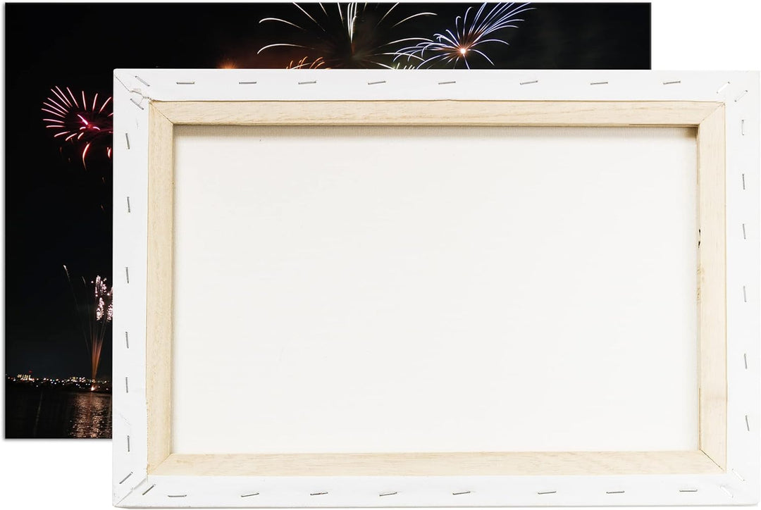 aufsteigendes Feuerwerk in der Nacht Format: 80x60 als Leinwandbild, Motiv fertig gerahmt auf Echtho