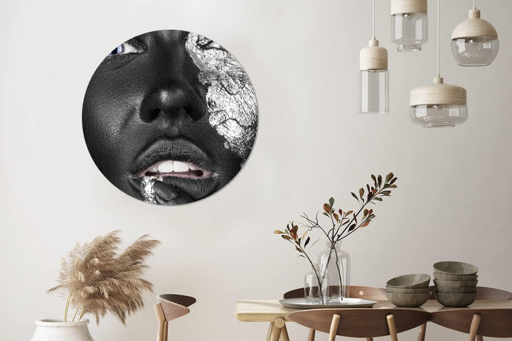 MuchoWow Wandbild Rund Wanddeko Deko Wohnzimmer Bilder 90x90 cm Silber - Weiblich - Schwarz, 90x90 c