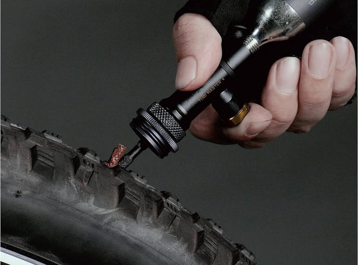 Topeak TUBI Master X 2-in-1 Reparatur- und Aufpump-Set für schlauchlose Fahrradreifen