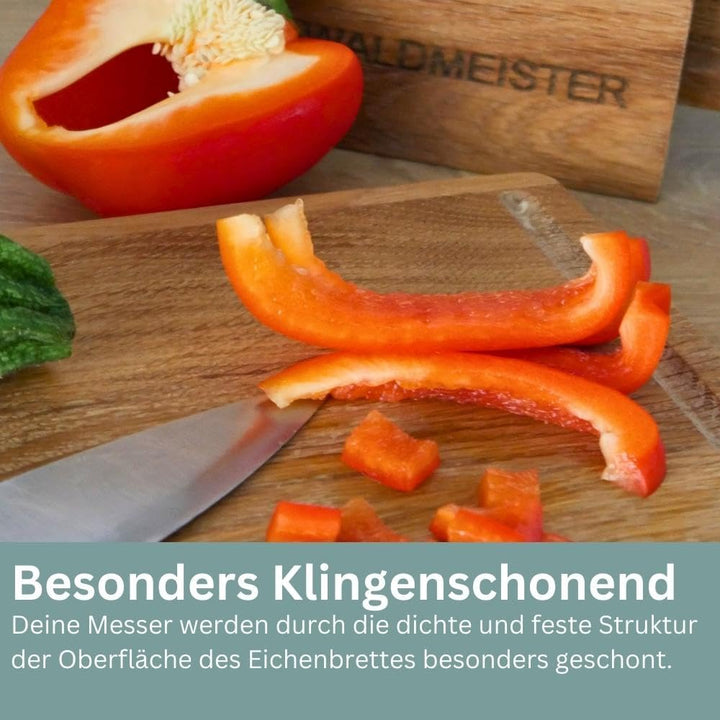 Waldmeister Schneidebrett aus massiver Eiche (33x24cm) - Eichenbrett mit Saftrille - Holzbrett mit p