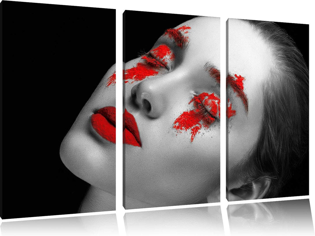 Frau mit roten Pulver auf Lippen und Augen schwarz/weiss 3-Teiler Leinwandbild 120x80 Bild auf Leinw