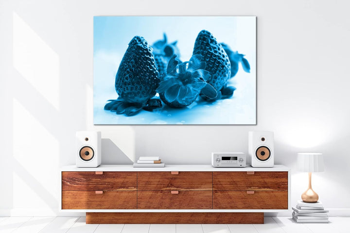 deyoli Knallrote Erdbeeren Format 80x60 Effekt: Monocrome Blau als Leinwandbild, Motiv fertig gerahm