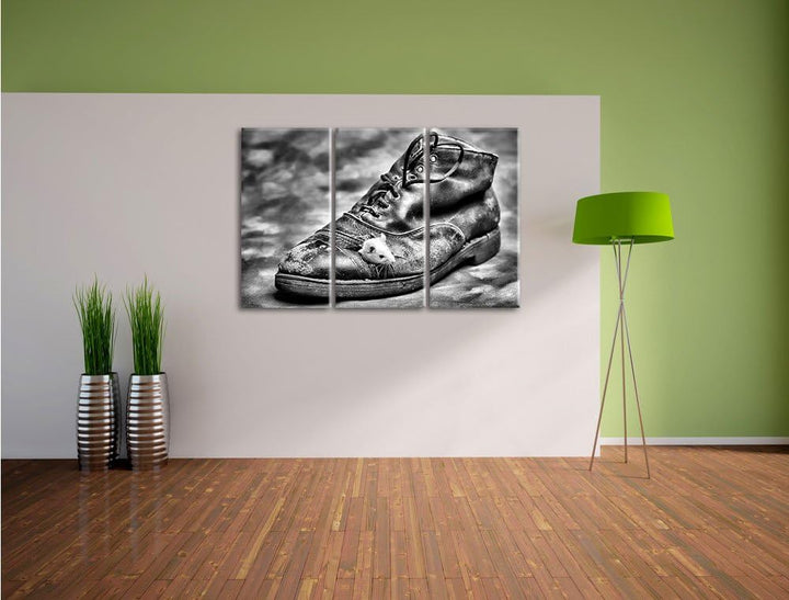 Pixxprint Maus, schwarzer Schuh, als Leinwandbild | Grösse: 3 Teilig (120x80) | Wandbild| Kunstdruck