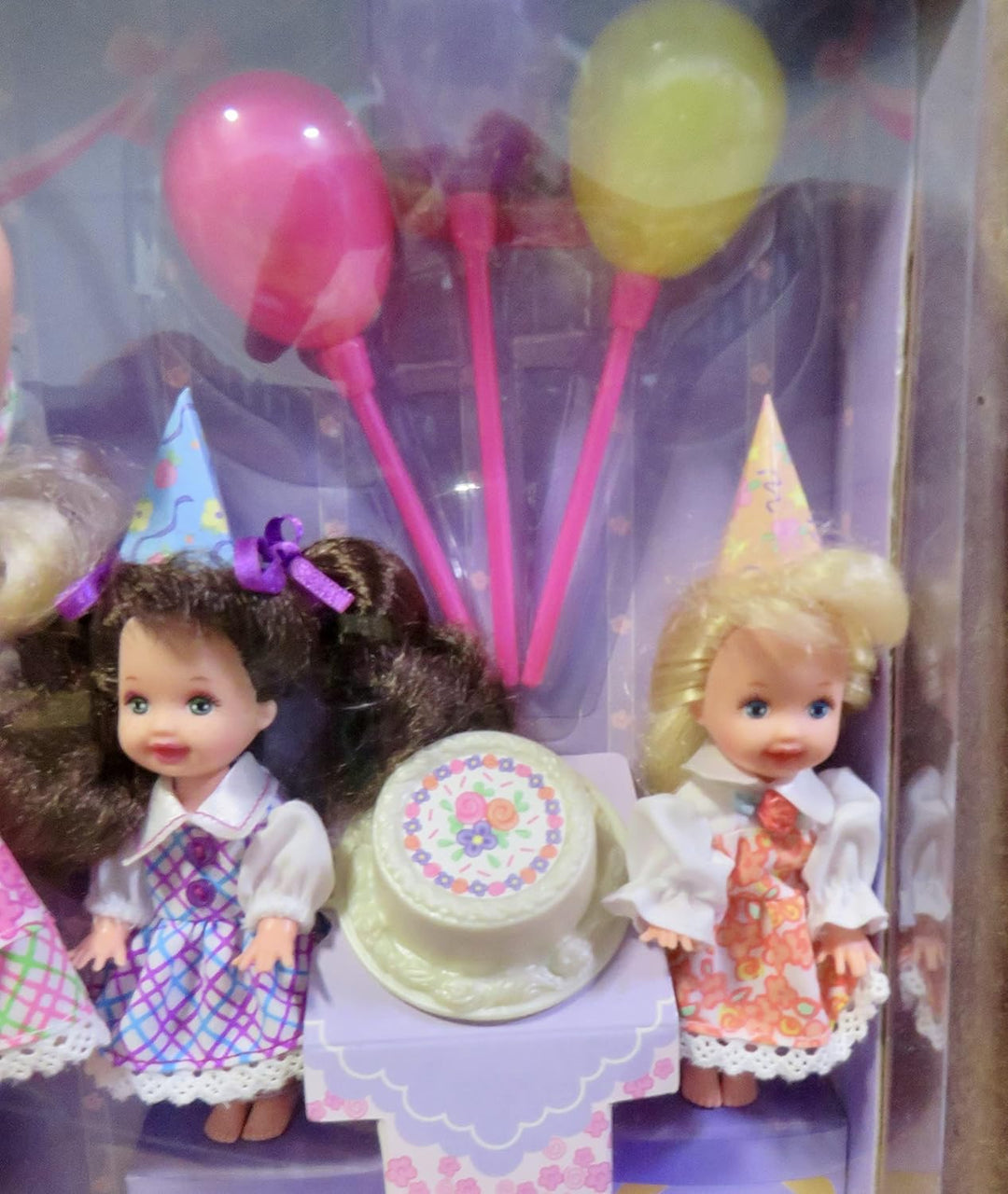 Barbie Birthday Fun KELLY Giftset Special Edition w Barbie, Kelly & Chelsea Dolls & Accessories (199