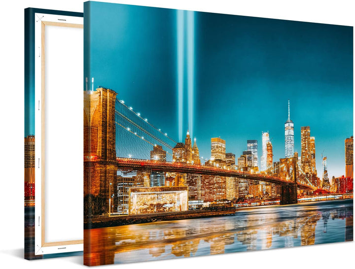 PICANOVA – Bild auf Leinwand New York Manhattan Brooklyn Bridge at Night 100x75cm – Leinwandbild – P