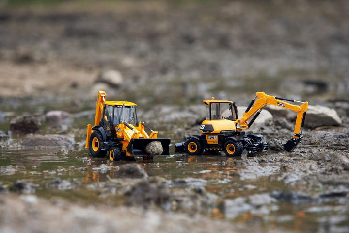 TOMY 42702 JCB 3CX Baggerlader, Britains Schiebe Spielzeug aus hochwertigem Material im Massstab 1:3