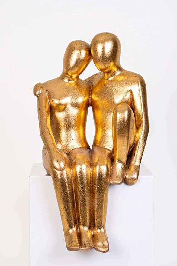 IDYL Moderne Skulptur Figur Sandsteinguss Sitzendes Liebespaar | goldfb. | 29x27x55 cm | Dekorations