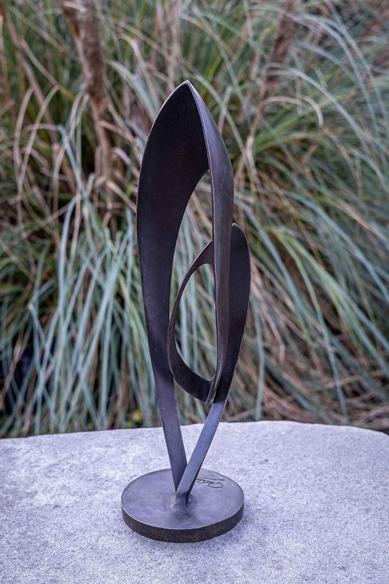 IDYL Bronze-Skulptur Kleine Moderne Endless | 45x13x13 cm | Bronze-Figur handgefertigt | Gartenskulp