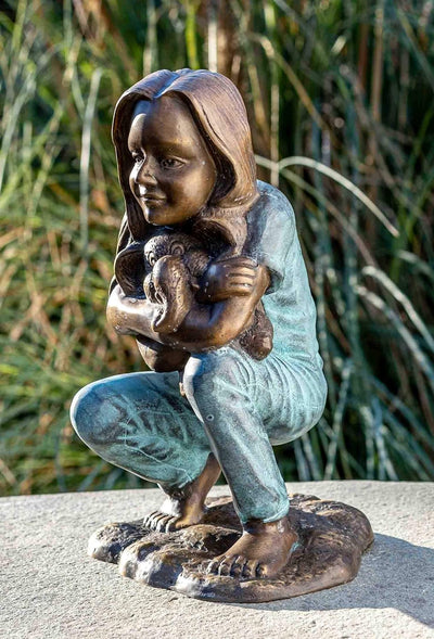 IDYL Bronze-Skulptur Mädchen mit Einer Elefantenpuppe | 38x24x24 cm | Kinderfigur aus Bronze handgef