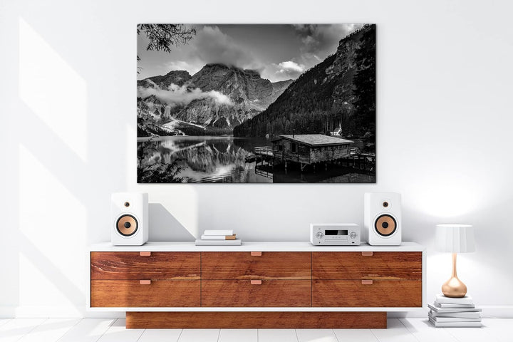 deyoli idyllischer Ort am Pragser Wildsee Effekt: Schwarz&Weiss,Format: 80x60 als Leinwandbild, Moti