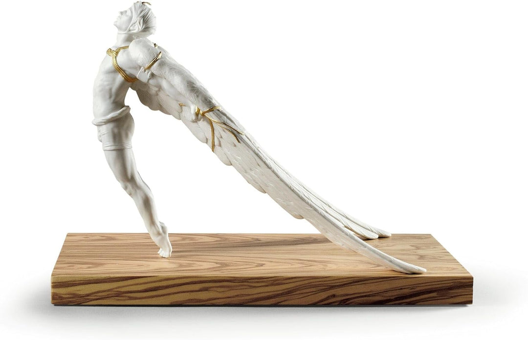 LLADRÓ Figur Ikarus. Icarus. Porzellan.