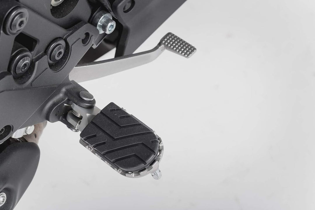 SW-MOTECH ION Fussrasten-Kit für Kawasaki Versys 1000 (11-)/650 (14-), X300 (16-)