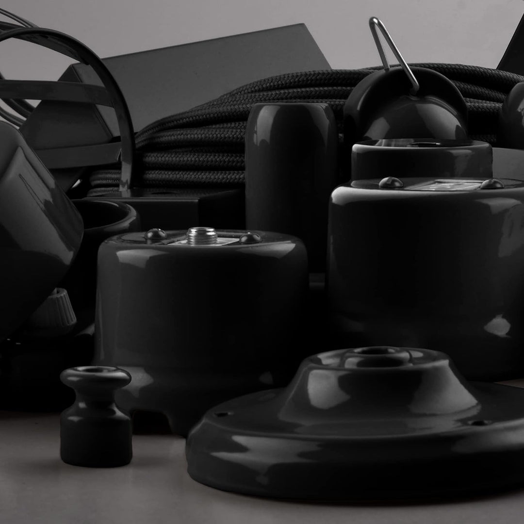 AMARCORDS - 3 Rosetten aus Porzellan für Pendelleuchten mit farbig gewölbten Keramikgehäusen SCHWARZ