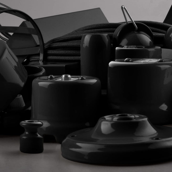 AMARCORDS - 3 Rosetten aus Porzellan für Pendelleuchten mit farbig gewölbten Keramikgehäusen SCHWARZ