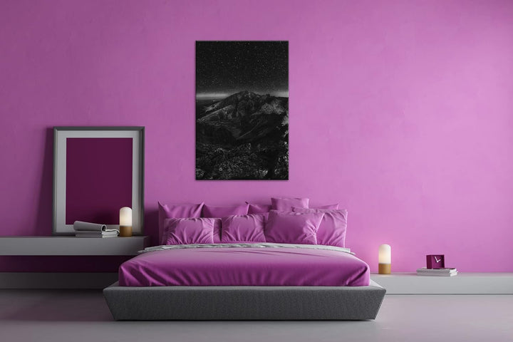 scheinende Nacht über den Bergen Effekt: Schwarz&Weiss, Format: 80x60 als Leinwandbild, Motiv fertig