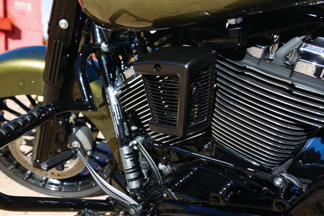 Kuryakyn 7491 Motorrad Accent Zubehör: Hypercharger ES Horn Abdeckung für Harley-Davidson Softail Mo