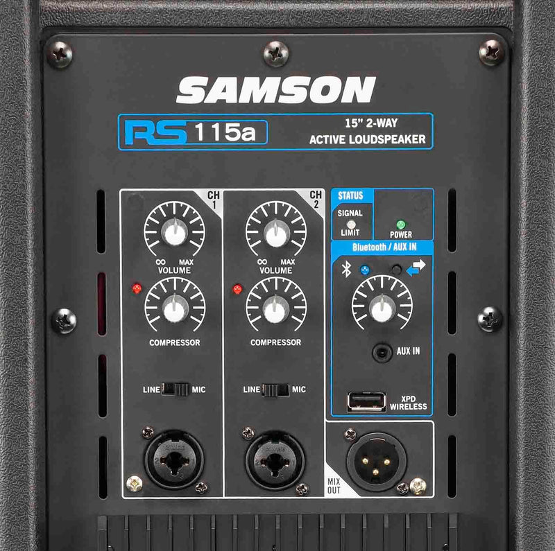 Samson Technologies RS115a Lautsprecher mit Strom versorgt