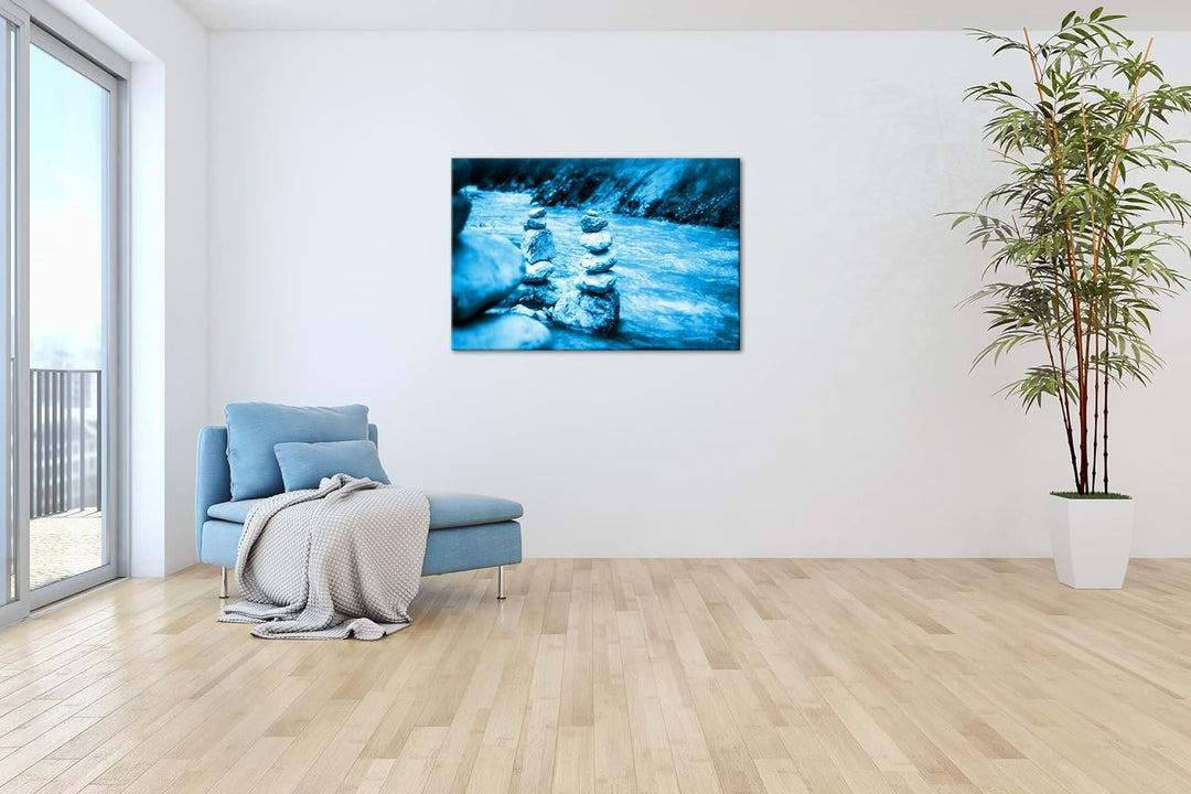 deyoli gestapelte Steine am Flussufer Format 80x60 Effekt: Monocrome Blau als Leinwandbild, Motiv fe