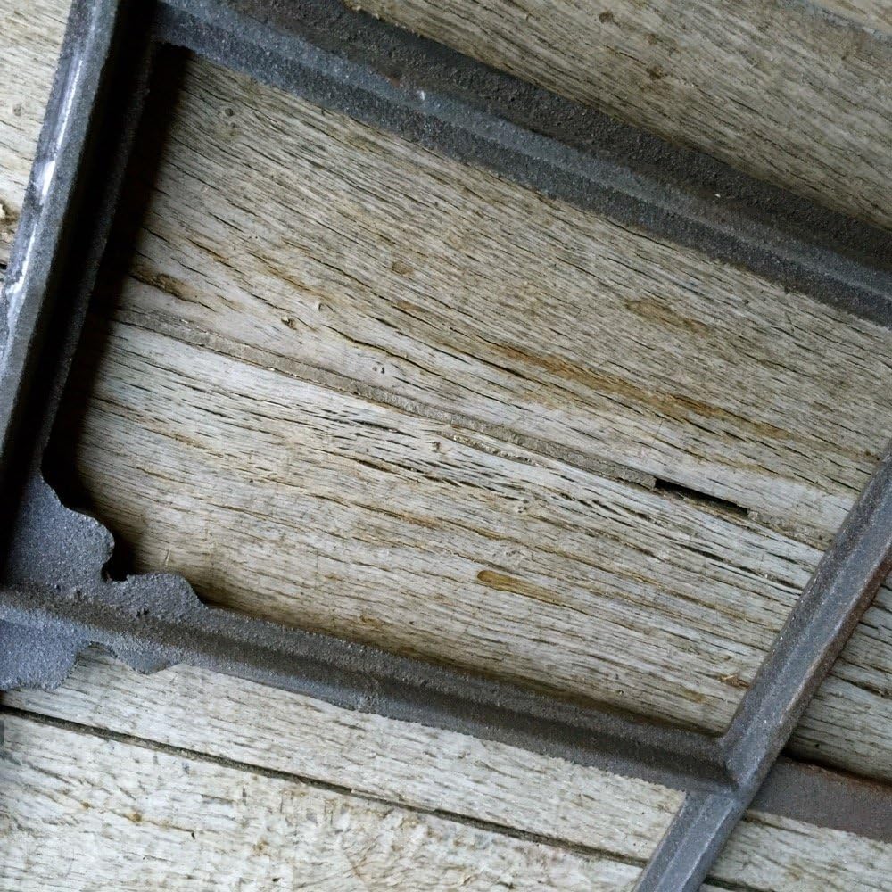 Antikas - Stallfenster, Bauernfenster für Gartenlaube, Eisenfenster Gartenmauer ca. 46 x 31cm