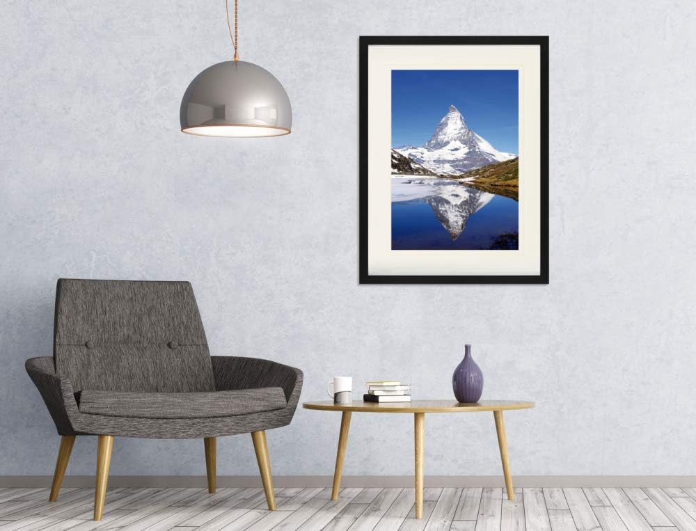 1art1 Berge Poster Matterhorn Mit Riffelsee Gerahmtes Bild Mit Edlem Passepartout | Wand-Bilder | Im