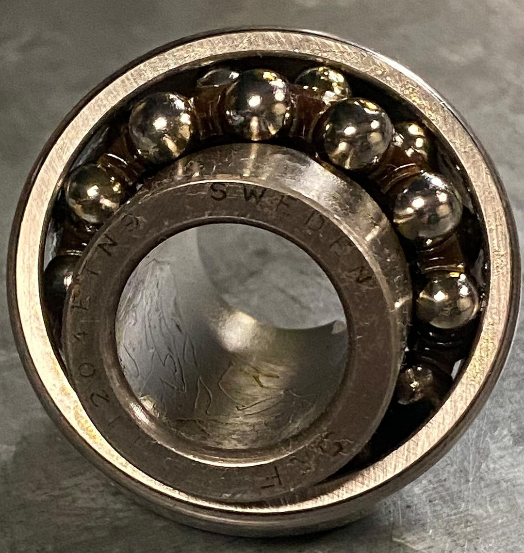 SKF 11204 ETN9 selbstausrichtender Kugellager