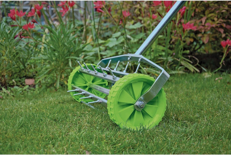 Draper Rollender Rasenlüfter mit 450 mm Stacheltrommel — 83983 — für Gartengrasbelüftung mit 33 mm Z