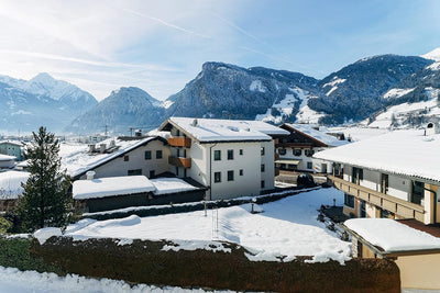 Fassaden Klimabeschichtung Weiss Energiesparfarbe Wandfarbe Aussenwandfarbe Fassadenfarbe spart Heiz