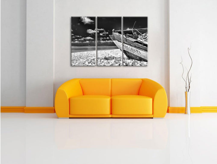 Pixxprint Monocrome, Boot am Strand 3-Teiler Leinwandbild 120x80 Bild auf Leinwand