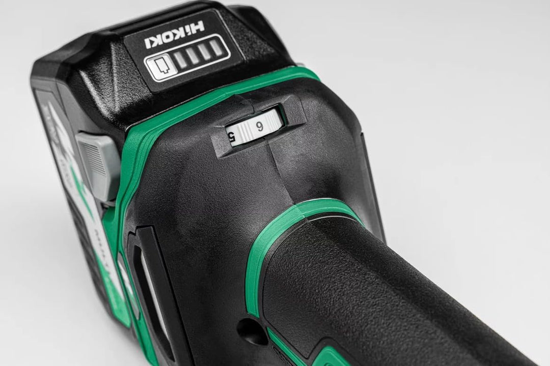 HiKOKI Akku Winkelschleifer G1813DVF (18V, Li-Ion, 3200-8000 u/min, 125mm ø, Brushless Motor, mit AT