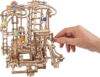 UGEARS DIY Murmelbahn Holz Spirale - Marble Run 3D Holzpuzzle Erwachsene - Holzkugelbahn Modellbausa