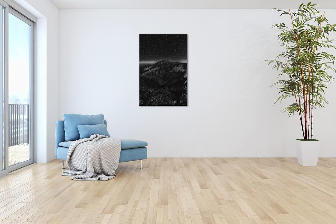 scheinende Nacht über den Bergen Effekt: Schwarz&Weiss, Format: 80x60 als Leinwandbild, Motiv fertig