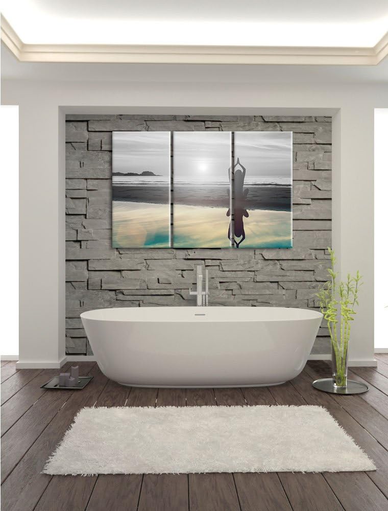 Pixxprint Frau in Einer Yogapose am Strand B&W Detail 3-Teiler Leinwandbild 120x80 Bild auf Leinwand