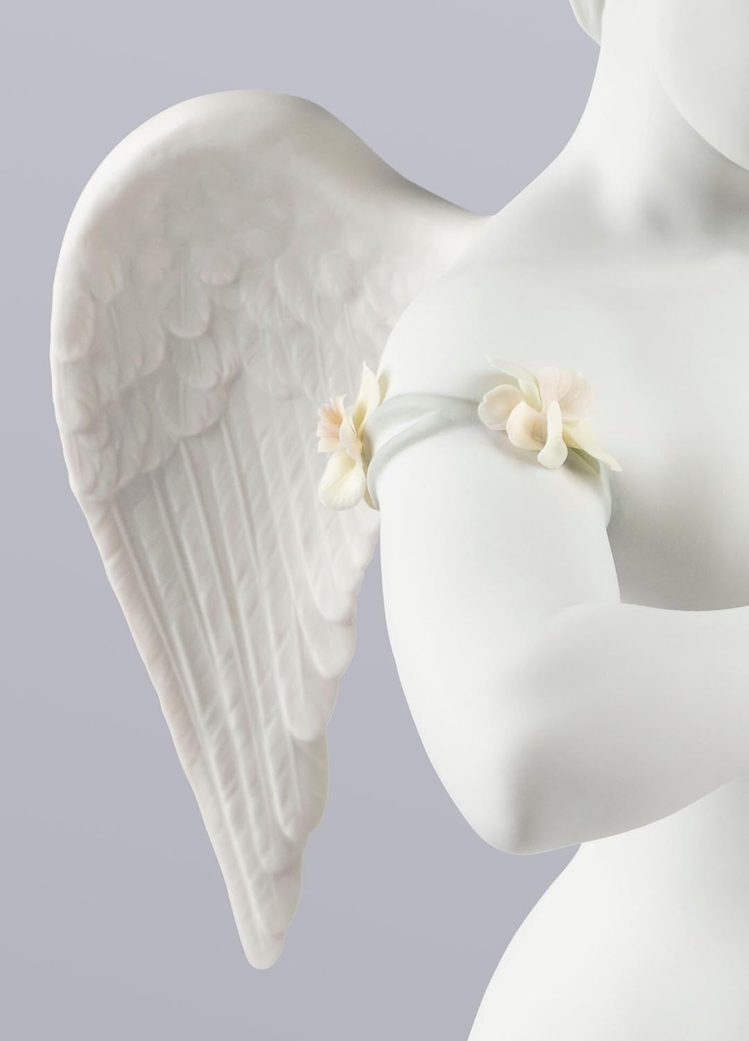 LLADRÓ Heavenly Heart Angel Figurine. Engel. Porzellan.