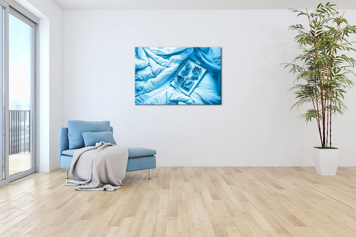 deyoli gesundes Frühstück im Bett Format: 60x40 Effekt: Monocrome Blau als Leinwand, Motiv fertig ge