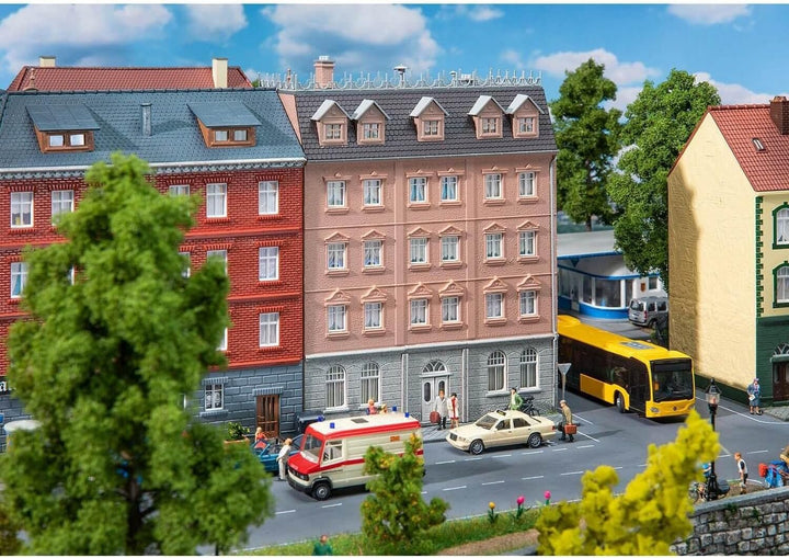Faller 130627 Stadthaus mit Kanzlei, One Size