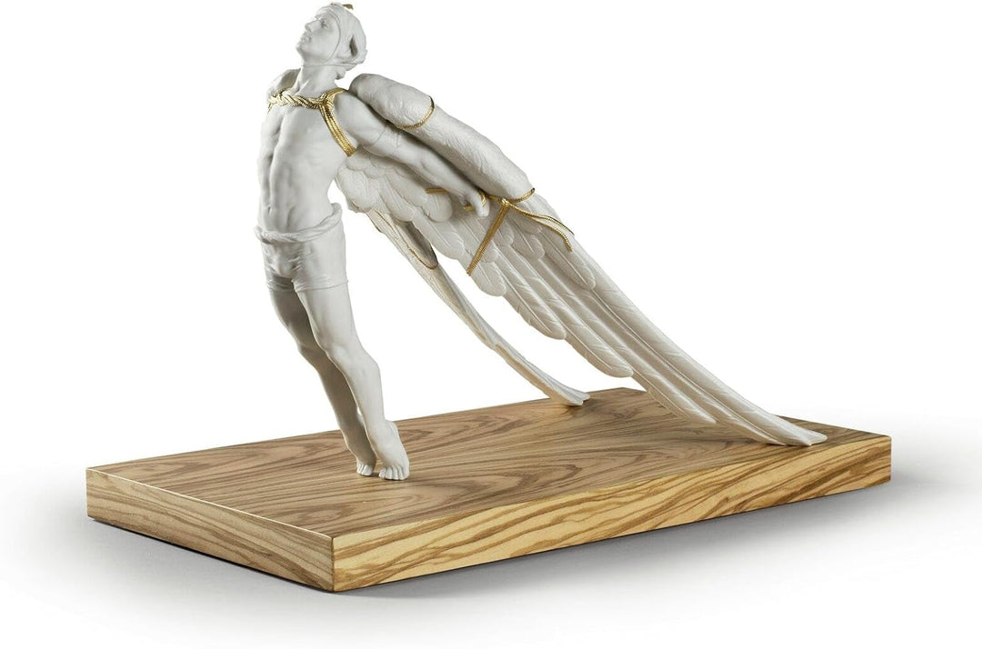 LLADRÓ Figur Ikarus. Icarus. Porzellan.