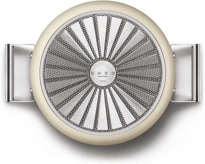 Smeg CKFC2611CRM Kasserolle 26 cm mit Deckel creme, Cremefarben 26 cm Durchmesser Creme, 26 cm Durch